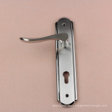 2015 Hot Door Lever in European Market Lever Handle Lock Entrance Hardware